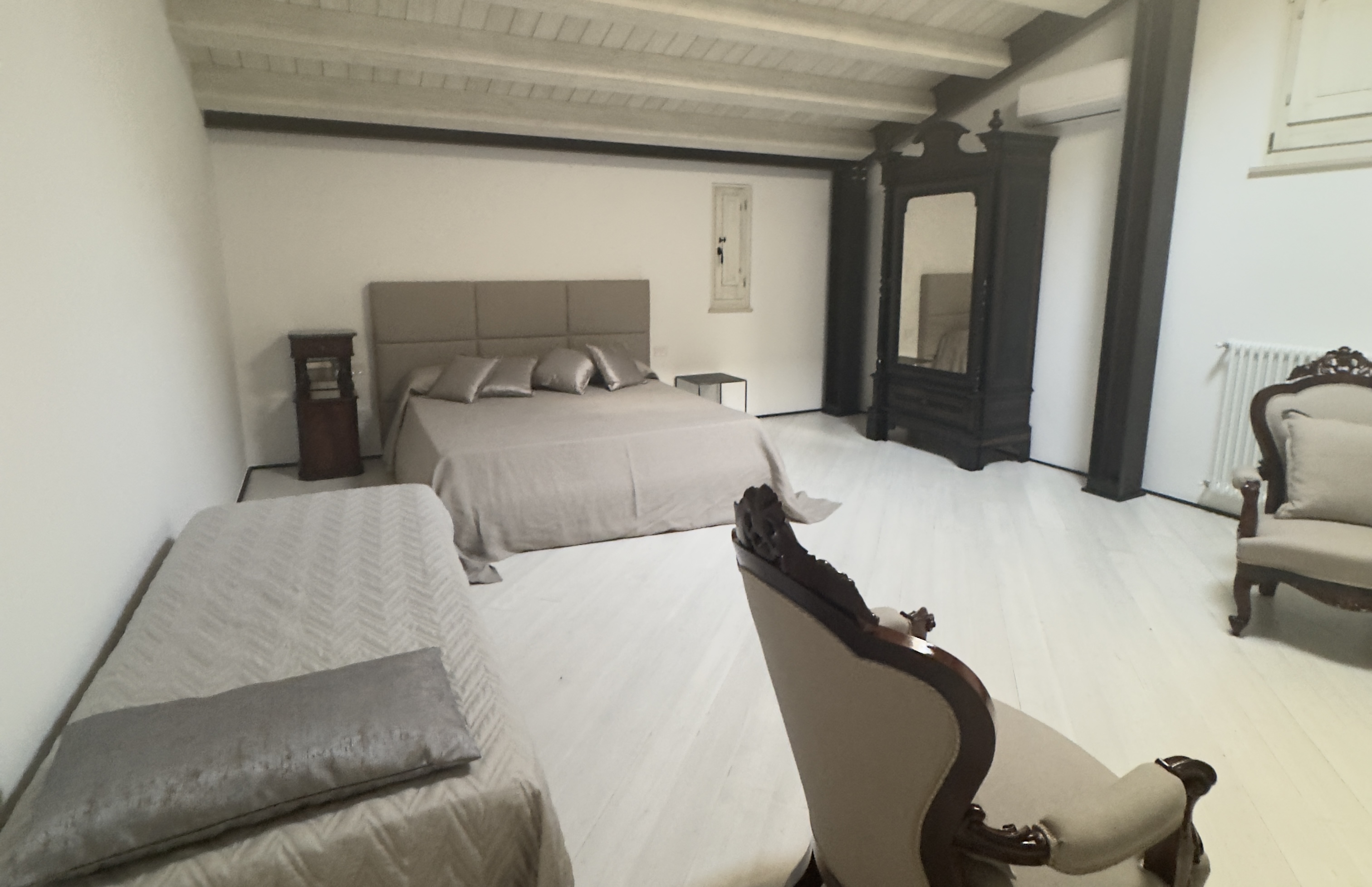 Cucina moderna attrezzata